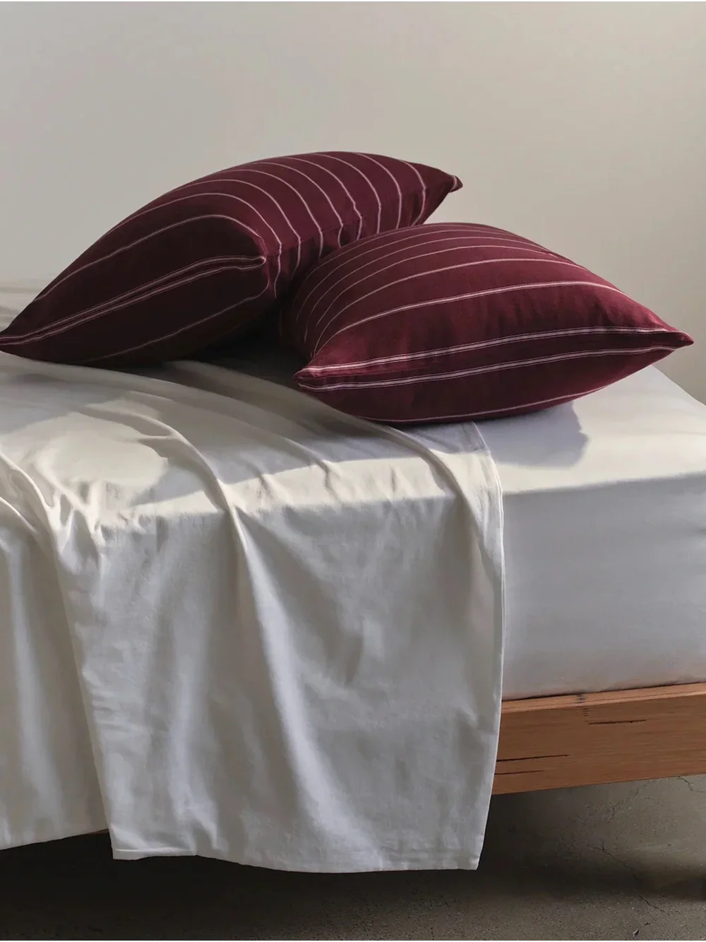 Hommey Organic Cotton Pillowcase Pair Mulberry Stripe NWT